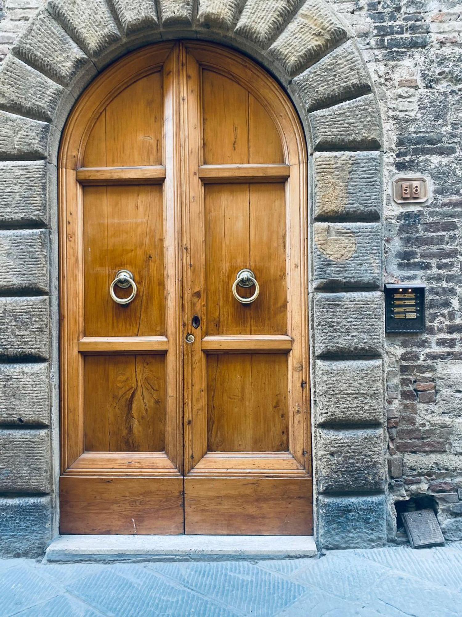La Casa Di Giovanna San Gimignano Exteriör bild